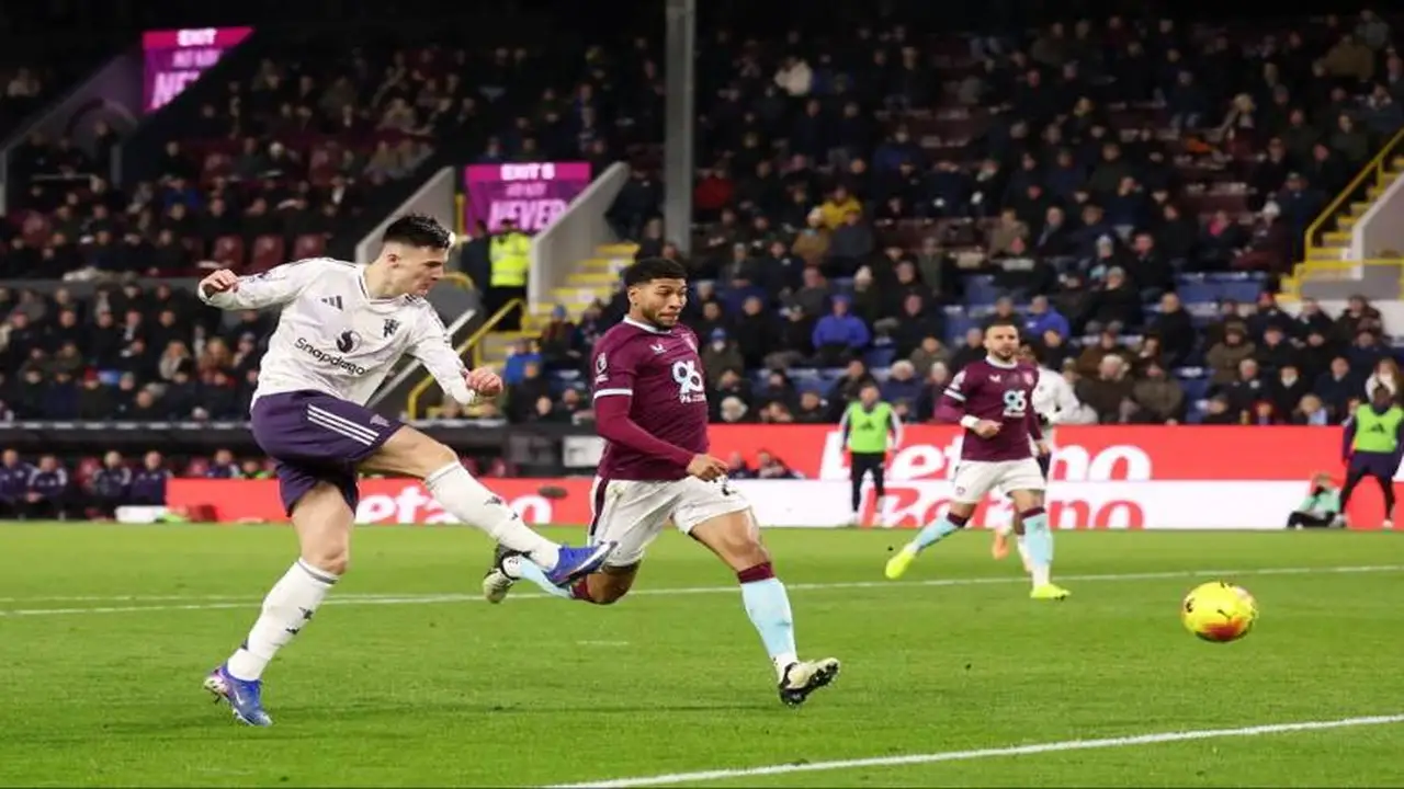 تعادل محبط.. مانشستر يونايتد يواصل تراجعه أمام بيرنلي